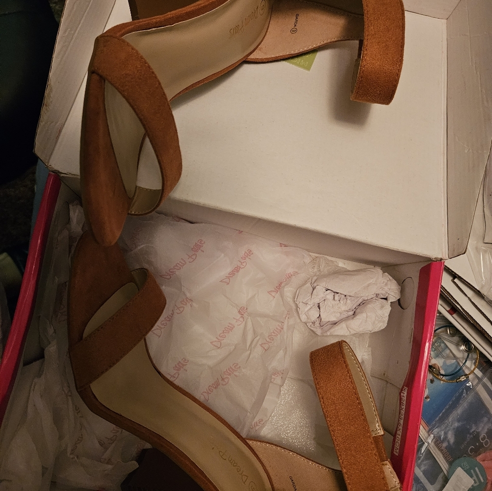 Dream Pairs tan/burnt orange heeled sandals